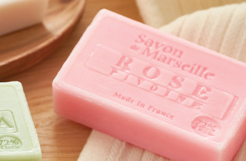 Savon de Marseille à la Rose